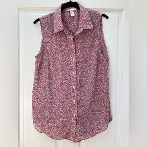 H & M sleeves blouse size 6 with collar.